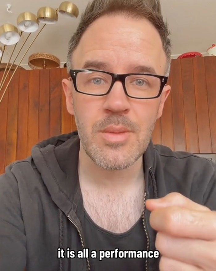 New Trend Of Wealthy Tradwives Showcases Them Doing Unnecessary Labor For Show New Trend Of Wealthy Tradwives Showcases Them Doing Unnecessary Labor For Show