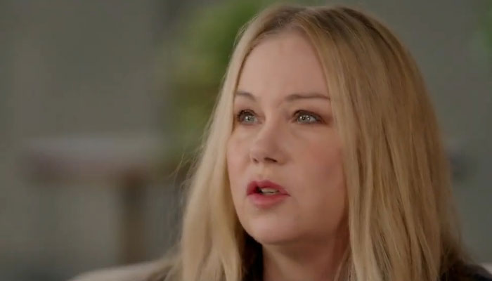 “Dead To Me” Star Christina Applegate Details Her Painful Experience With Multiple Sclerosis “Dead To Me” Star Christina Applegate Details Her Painful Experience With Multiple Sclerosis
