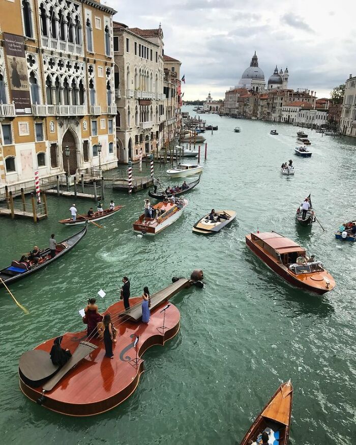 Giant Violin Floats Along Venice's Grand Canal