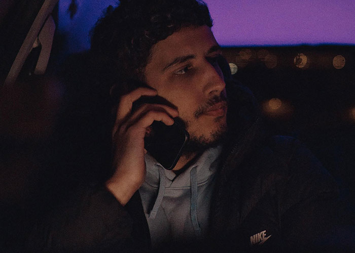 Guy Livid After GF Ignored Him Calling To Be Let Inside At 3 AM Because She Was Asleep Guy Livid After GF Ignored Him Calling To Be Let Inside At 3 AM Because She Was Asleep