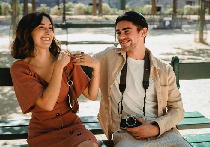 Men Keep Falling In For Their Female Best Friends, Women Explain Why It Doesn’t Happen To Them Men Keep Falling In For Their Female Best Friends, Women Explain Why It Doesn’t Happen To Them