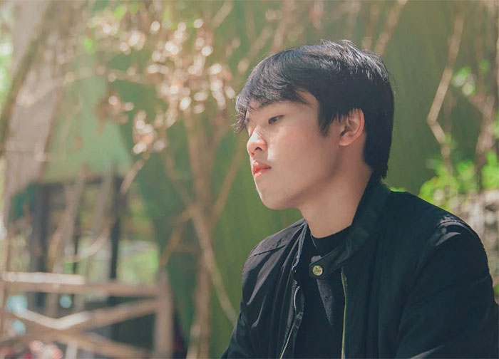 "No Good, We Go": Rude Waitress Assumes Man Doesn't Speak English, He Plays Along "No Good, We Go": Rude Waitress Assumes Man Doesn't Speak English, He Plays Along