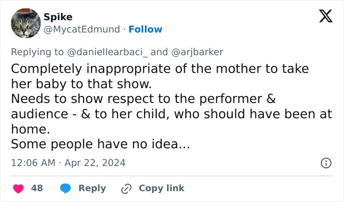 Fans Defend Comedian Who Kicked Mom And Baby Out Of Show For Disrupting It Fans Defend Comedian Who Kicked Mom And Baby Out Of Show For Disrupting It