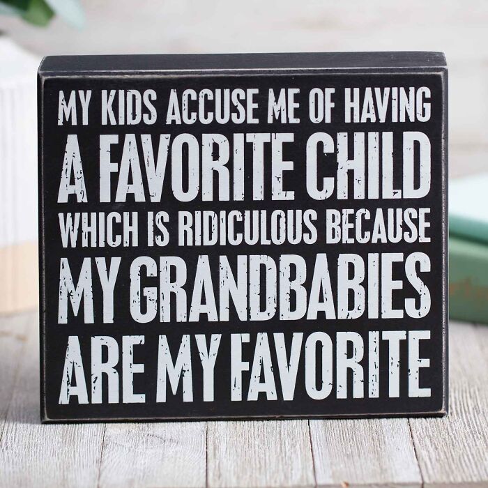 Shout The Love! 'My Grandbabies Are My Favorite' Box Sign!
