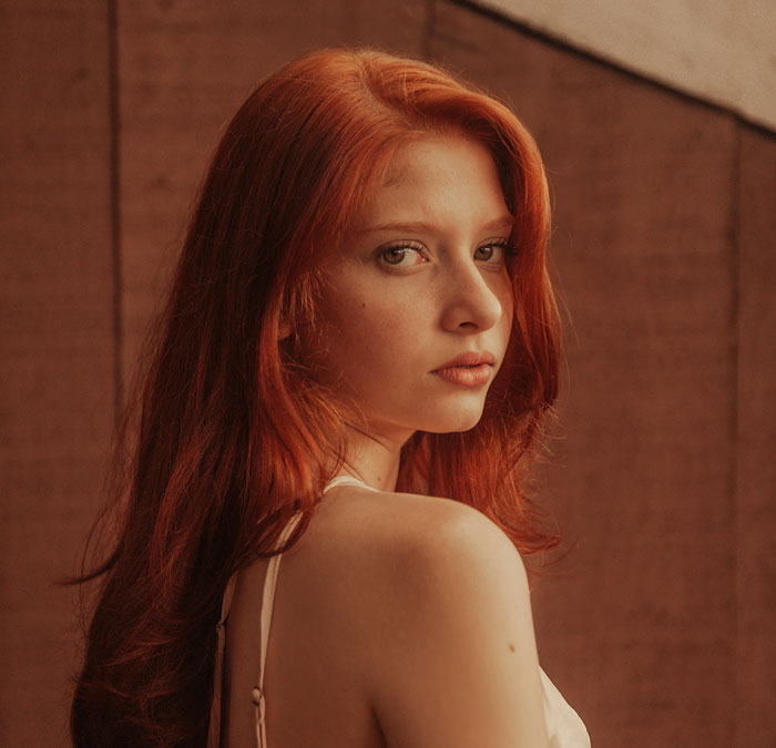 Teen Struggles To Handle The Pressure After Family Demands She Shave Her Head For Aunt Teen Struggles To Handle The Pressure After Family Demands She Shave Her Head For Aunt