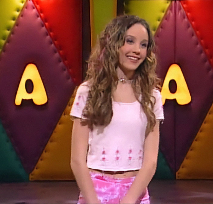 Amanda Bynes Goes Back To School To Become A Manicurist and Land “A Job At A Nail Salon”