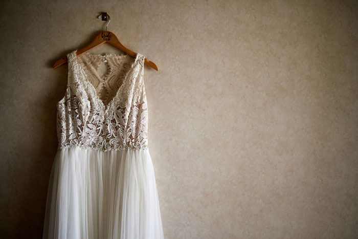 “[Am I The Jerk] For Not Wearing The Wedding Dress My Stepsister Handmade For Me?”