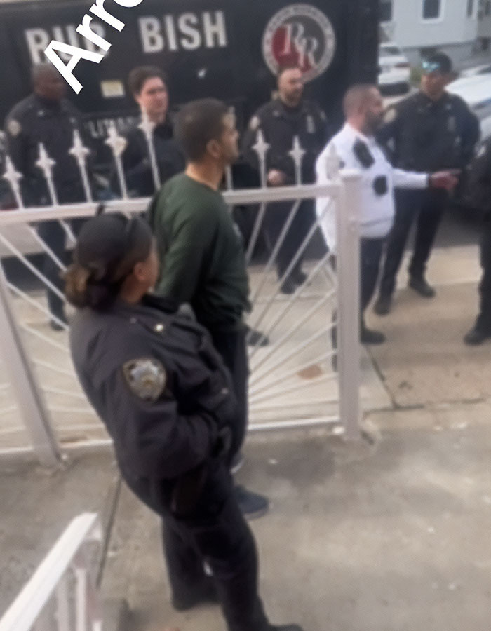 Man Sets Out Trap For Amazon Package Thief, Gets Him Arrested Man Sets Out Trap For Amazon Package Thief, Gets Him Arrested