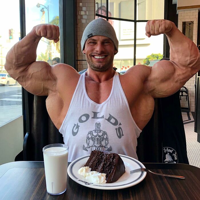 Joey Swoll Recounts Harrowing Experience Of Being Harassed By A Woman At A Bar, Then Deletes Post