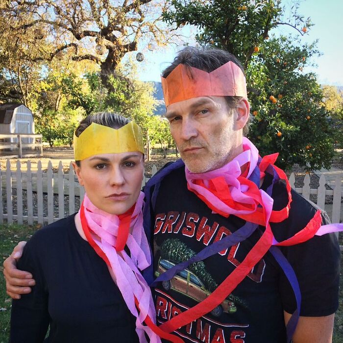 “It Hasn't Been Easy,” Anna Paquin Says As She Returns To Red Carpet With Cane For Support “It Hasn't Been Easy,” Anna Paquin Says As She Returns To Red Carpet With Cane For Support