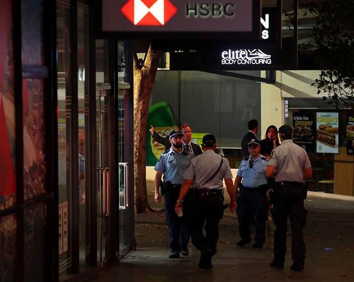 “Motherly Love Is So Strong”: Aussie Mom Thrusts Baby To Strangers In Last Heroic Act “Motherly Love Is So Strong”: Aussie Mom Thrusts Baby To Strangers In Last Heroic Act