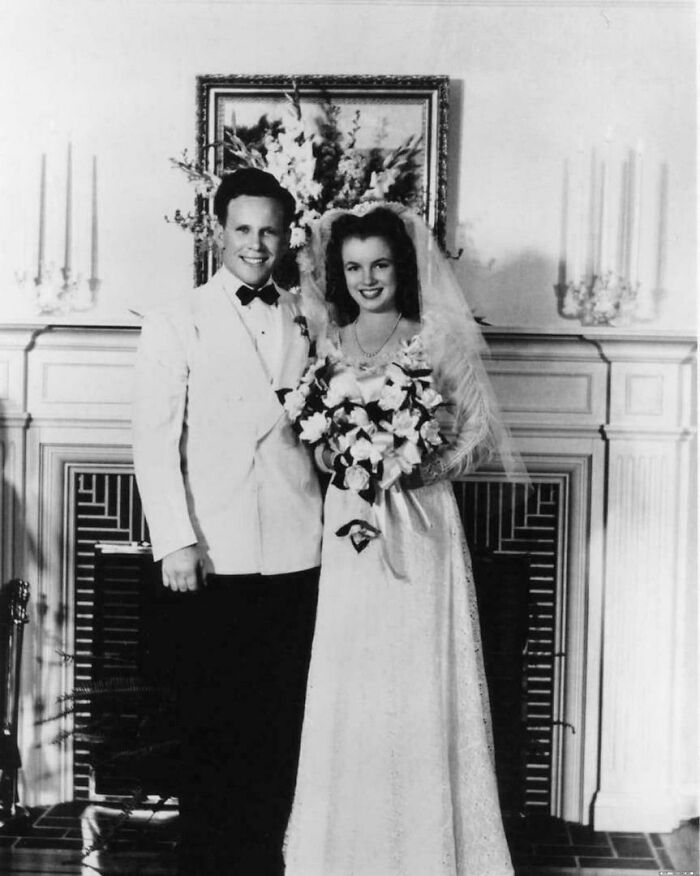 Photo Of Marilyn Monroe First Wedding, She Was 16 Years Old, 1942