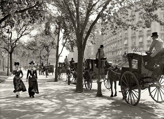 Taxistas en Madison Square Garden, Nueva York, 1900