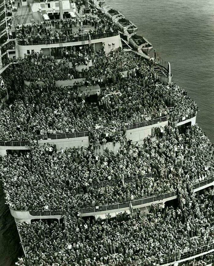 The Ship "Queen Elizabeth" Arrives At The Port Of New York. On Board Are Soldiers Returning From World War II, 1945