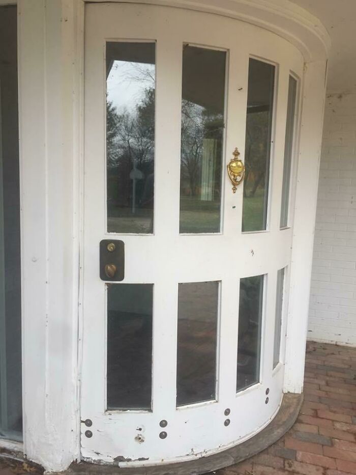 A Curved Front Door