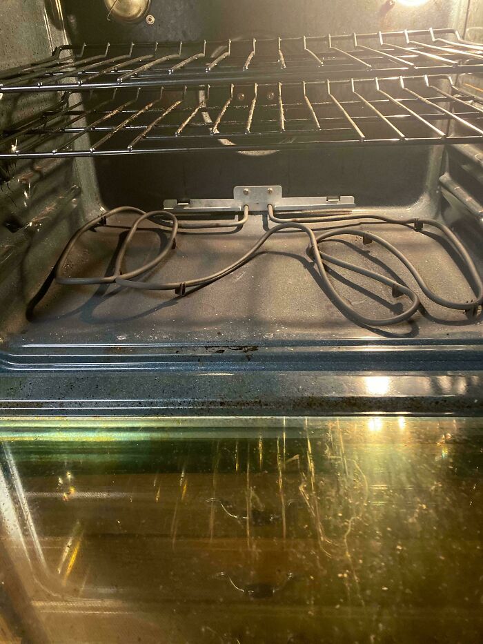 What Causes The Heating Element To Twist Like This?