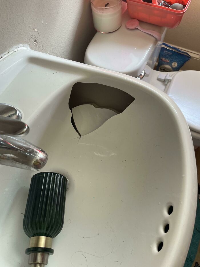 Need Help Fixing Sink. I'm A Renter With Not A Ton Of Money. Is This Fixable? Or Do I Have To Purchase A Whole New Sink?