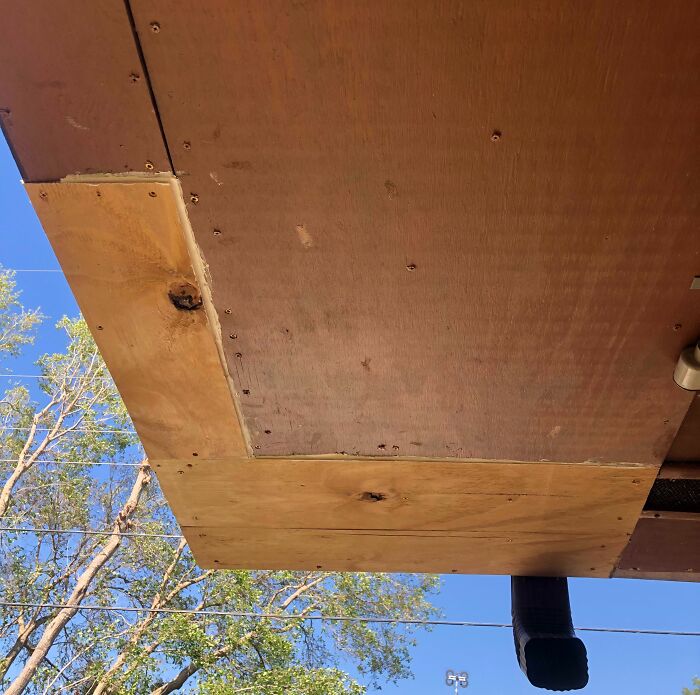 Had A Huge Hole In My Soffit (A Least A Foot Wide With Lots Of Wood Rot). Took Me 5 Hours To Fix It But Damn I Feel Accomplished. Just Wanted To Share A Success Story