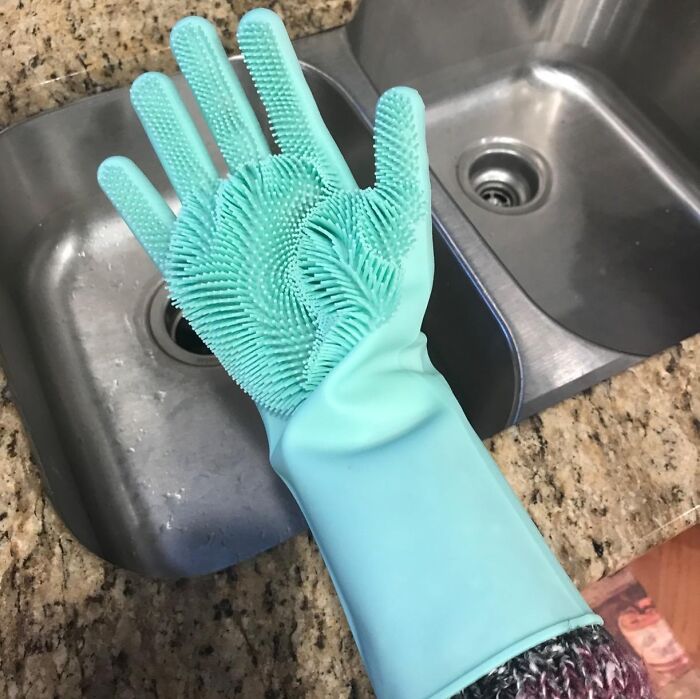 Wash, Wipe, Wow: Unleash The Power Of Mitaloo’s Scrubber Gloves On Stubborn Grime!