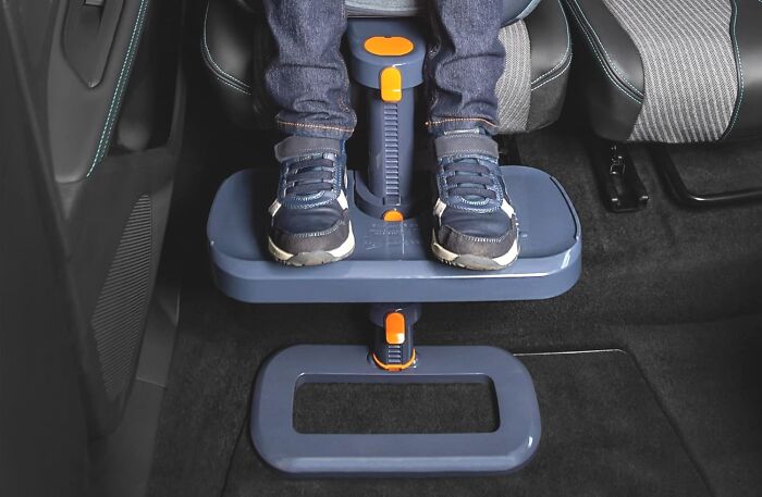 Little Majesties, Thine Chariot Awaits, Featuring Car Foot Rest For Toddlers. Even When It's Child's Play, Comfort Is King!