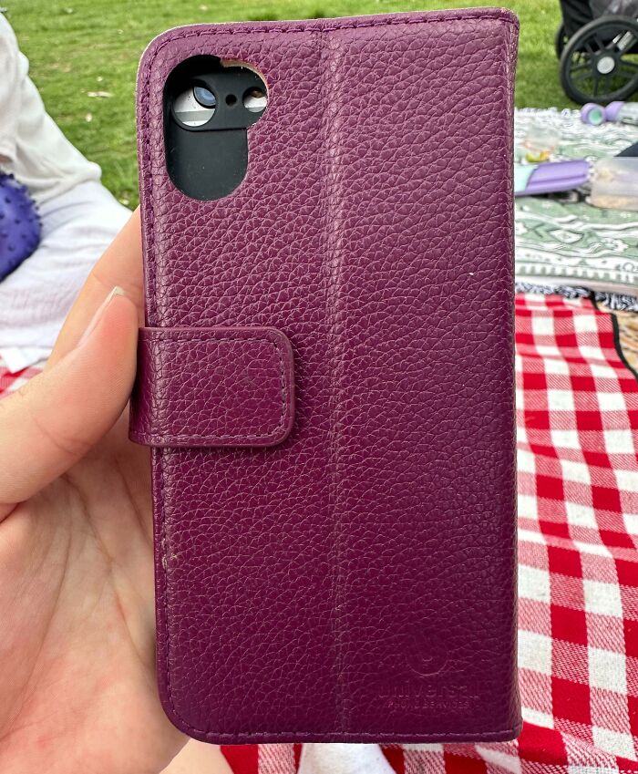 Phone Case Kiosk Guy Fitted And Sold This Case To My Clueless Grandmother