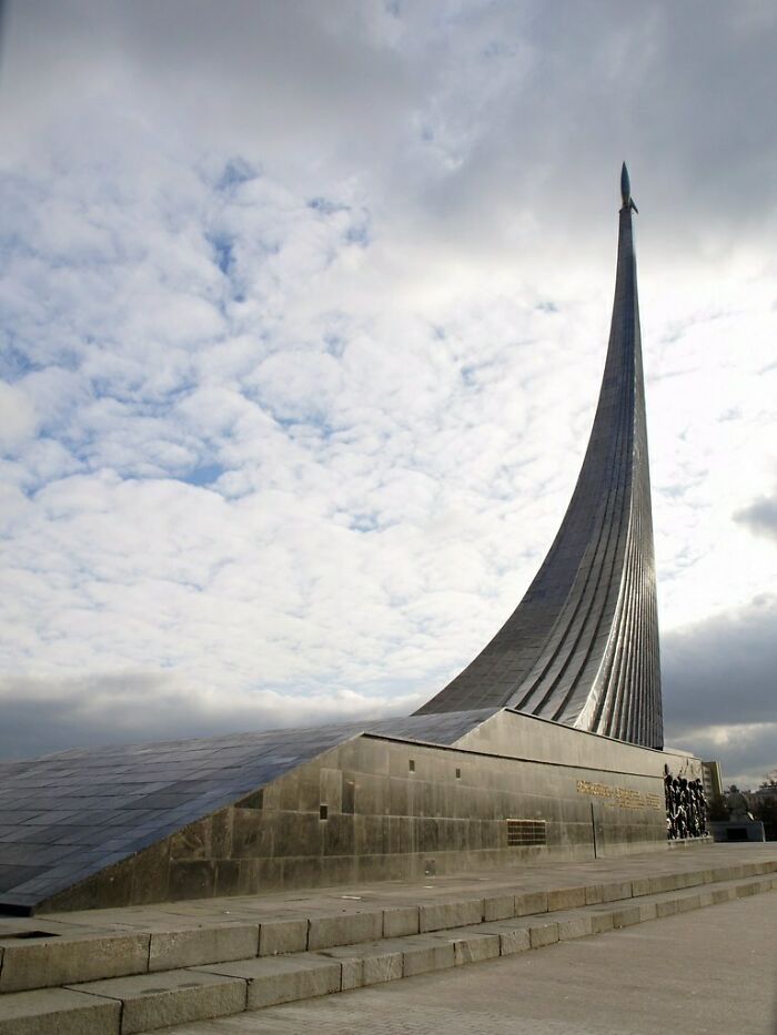 Monument To The Conquerors Of Space, Moscow, Russia (1964)