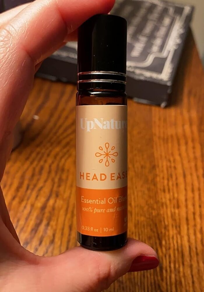 Soothe Your Mind: Head Ease Oil, Your Pocket-Sized Peacekeeper!