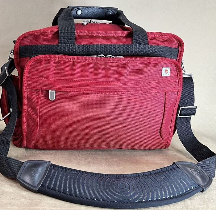 My Victorinox Bag That I Wanted For 20 Years! (Org. Retail $250... Paid $10.89 USD)