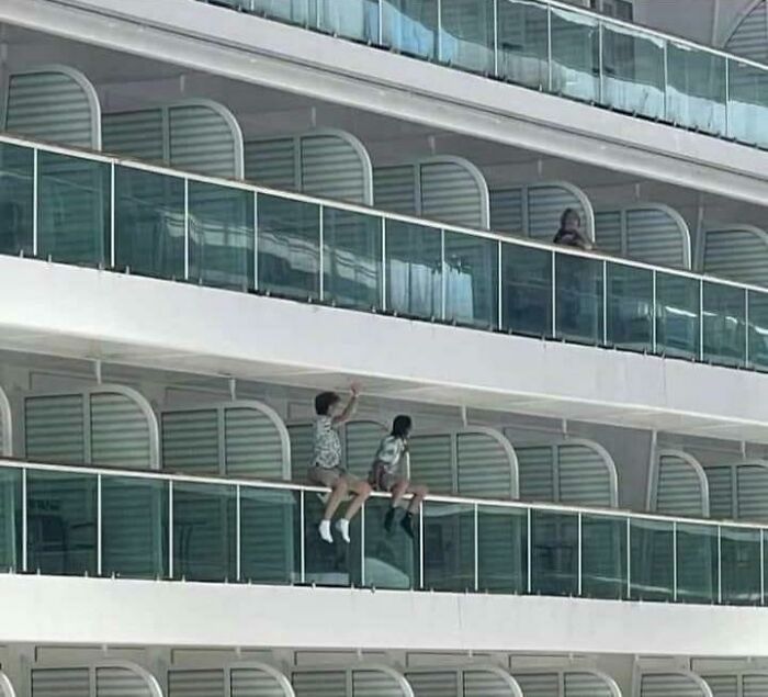 Mommy Letting Her Children Sit On The Edge Of The Cruise Ship’s Balcony During Crossing. She Got Removed From The Cruise And Claimed She Was Being Victimised