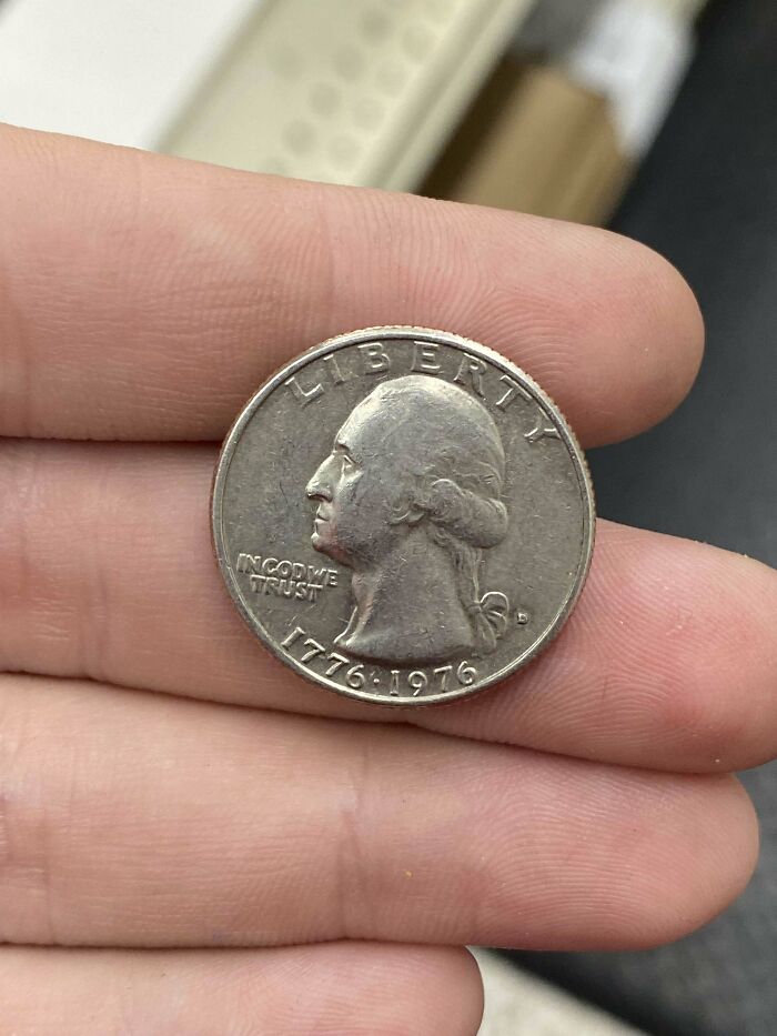 R/Mildlyinteresting Downvoted Me Into Hell For My Bicentennial Quarter, So Here, Be Uninterested