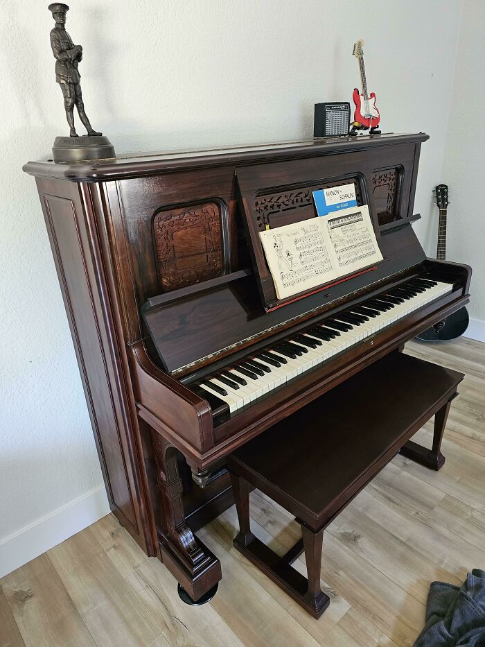 My Dad Owns A Piano Business (I Work There Occasionally Helping Him Rebuild Pianos) I Just Bought My First House And The Same Week He Calls Me And Says He Got Me A Present. A Mover My Dad Knows Was About To Take This To The Dump For Someone But Called My Dad First And He Nabbed It. 1892 Knabe