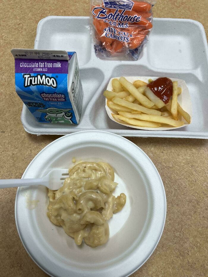 My School Thinks This Fills Up Hungry High Schoolers. It’s American High School In Albany, New York