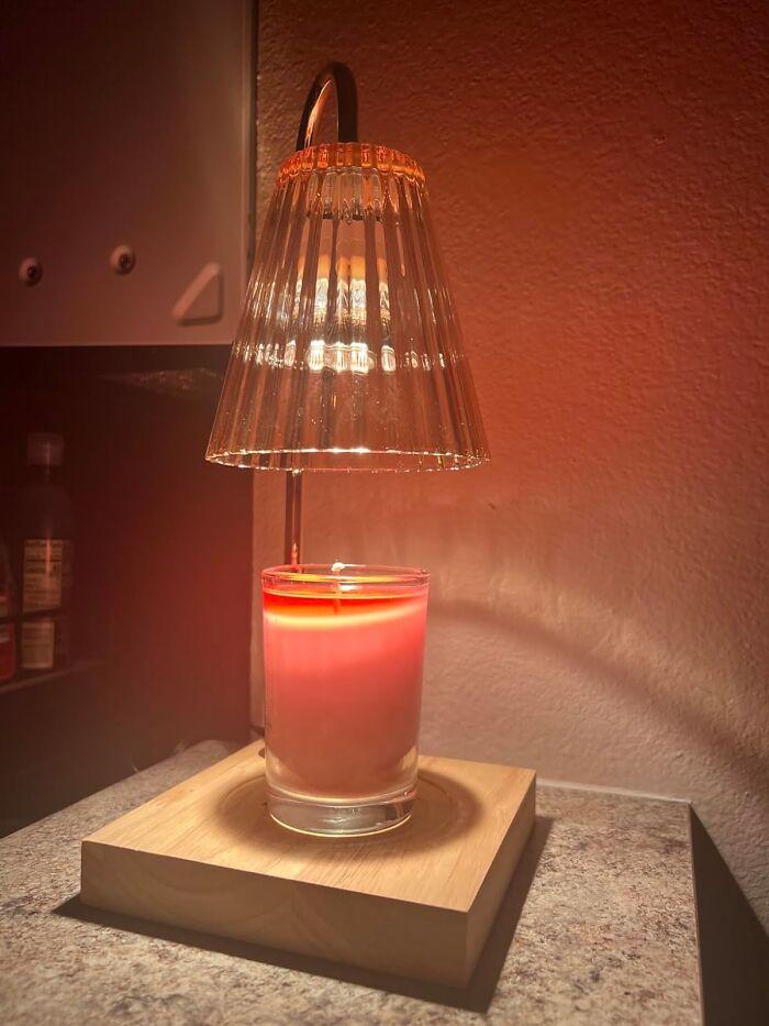 Melt Your Stress Away: The Candle Warmer Lamp Lights Up Bliss