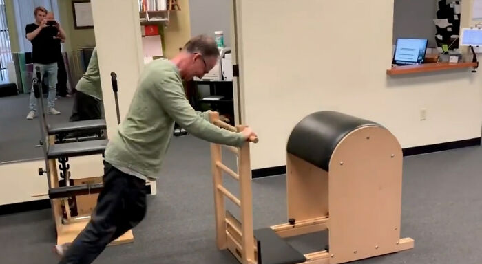 Stem Cell Treatment Helped A Man Who Was Paralyzed From The Neck Down To Stand On His Own Stem Cell Treatment Helped A Man Who Was Paralyzed From The Neck Down To Stand On His Own