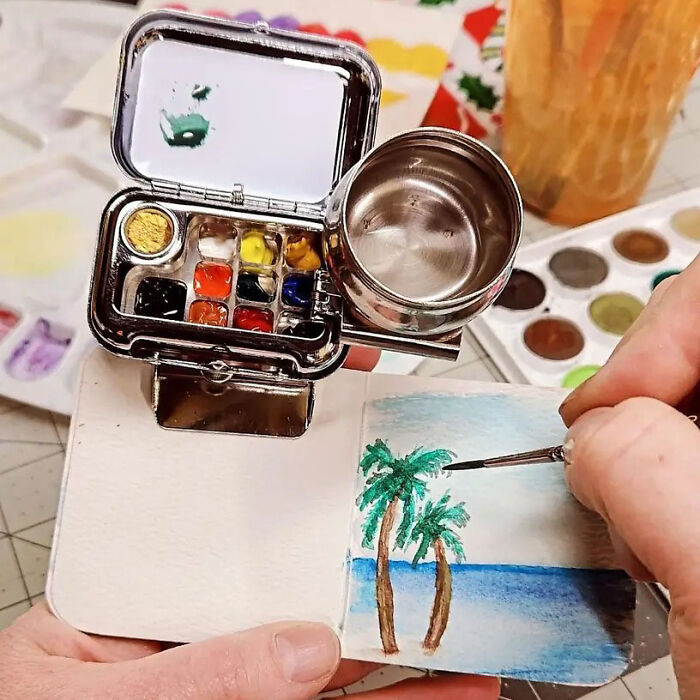 Elevate Your Friend's Creativity With These Artistic Travel Essentials - Mini Watercolor Set & Drawing Book Combo!