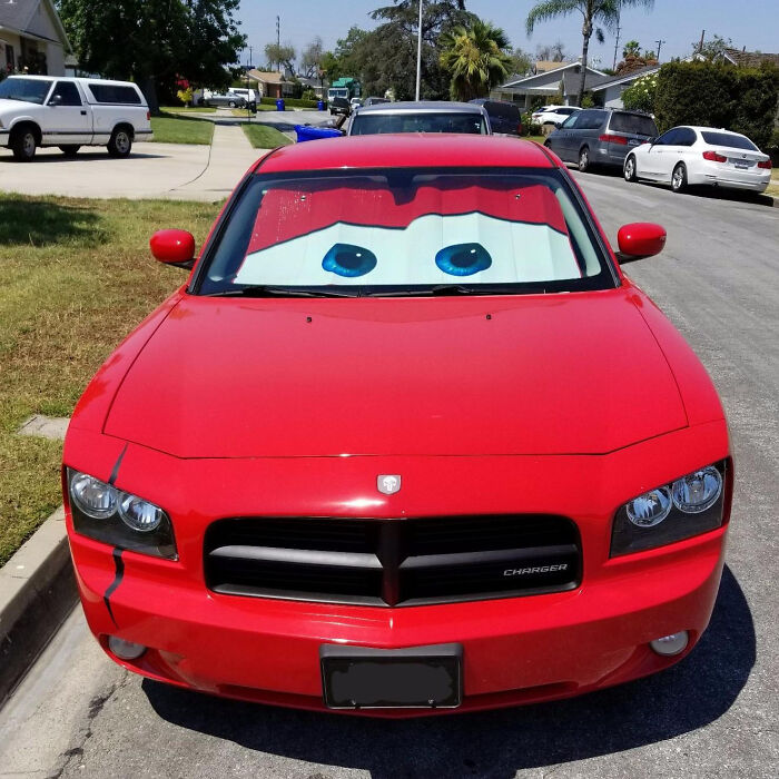 Forget About A V8, All They Need To Pimp Their Ride Is This Lightning Mcqueen Sun Shade!