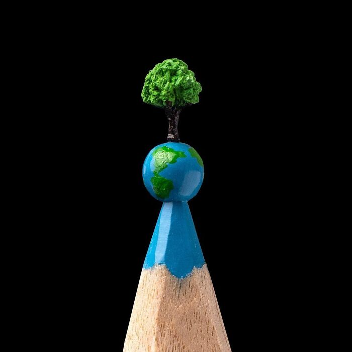 Impressive Miniature Sculptures On The Tip Of A Pencil (New Pics)