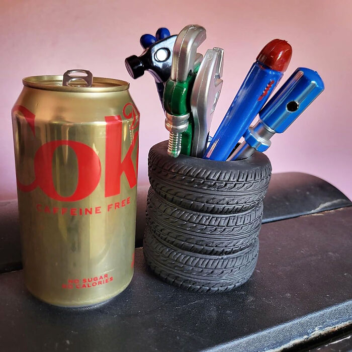 Work Smarter, Not Harder With The Tool-Shaped Pens & Tire-Shaped Pen Holder 