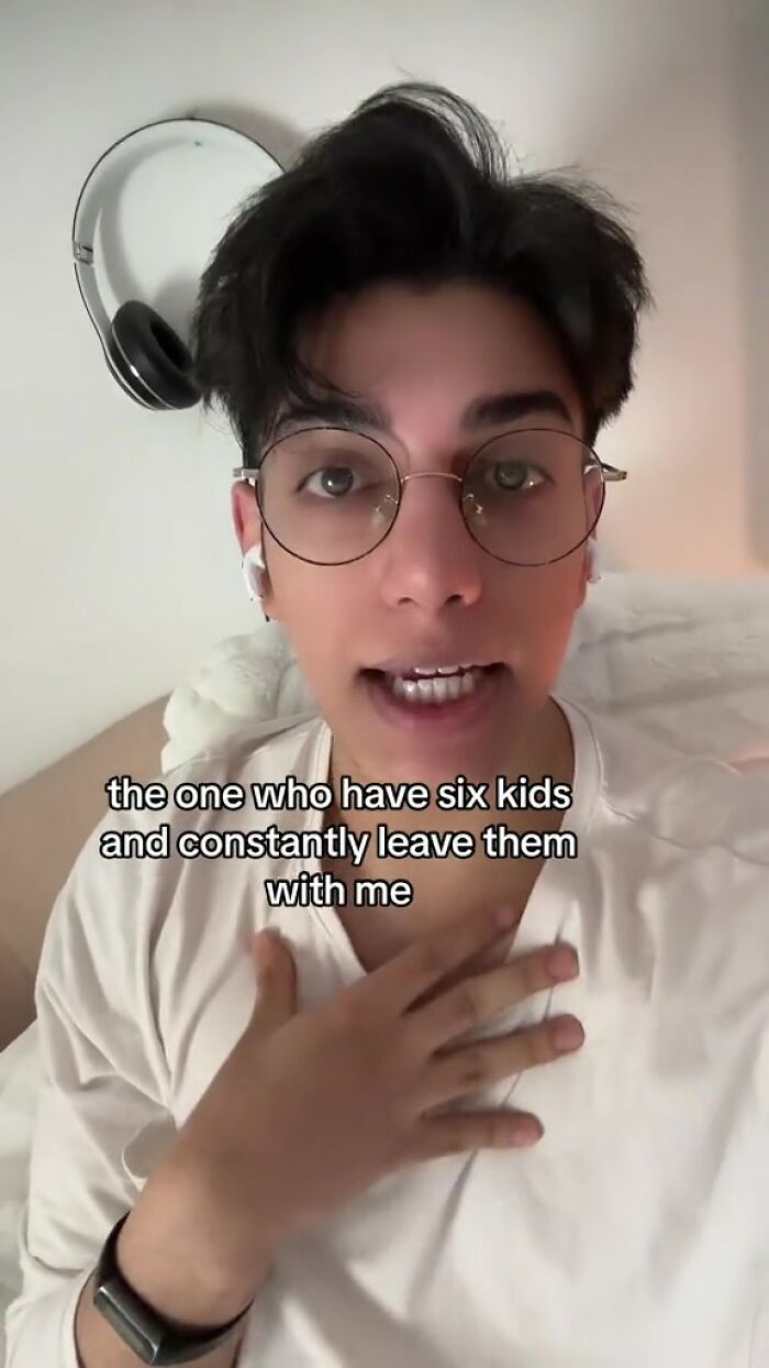 Guy Confused What To Do After Relatives Plan Vacation Without Kids And Expect Him To Babysit Guy Confused What To Do After Relatives Plan Vacation Without Kids And Expect Him To Babysit