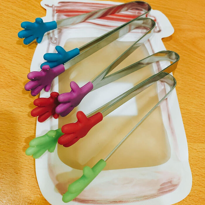 Grab Some Fun: Mini Hands Tongs That Will Make Every Snack A Colorful Event!
