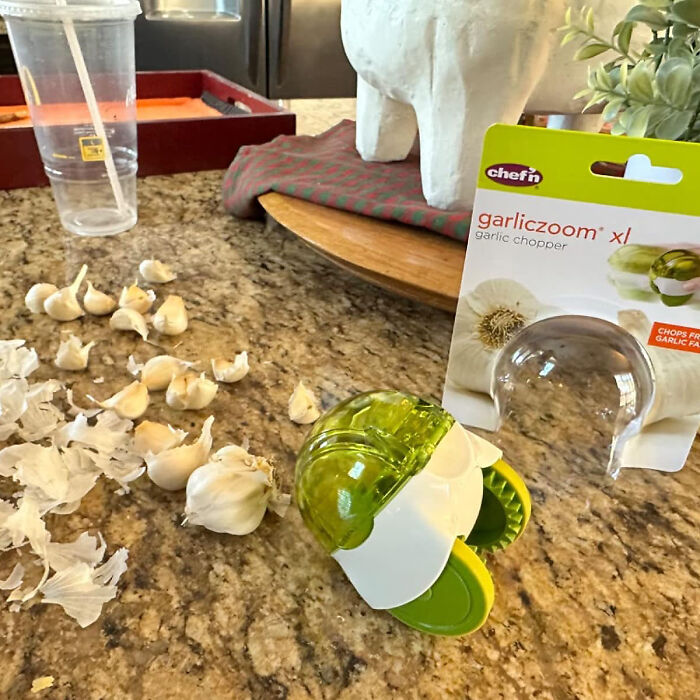 Effortless Garlic Prep: Say Goodbye To Sticky Knives & Boards With Chef'n Garliczoom Garlic Chopper