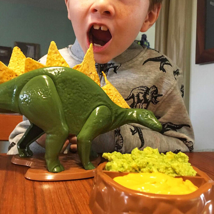 Roar Your Way Into Snack Time With Nachosaurus Nacho And Dip Holder