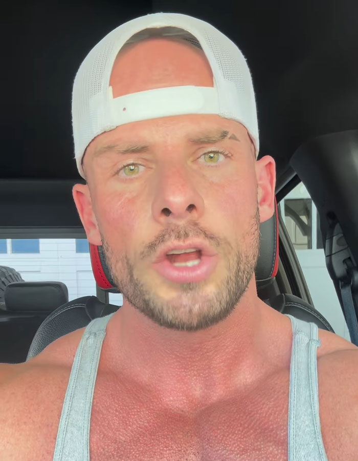 Joey Swoll Calls Out Woman For Her "Disgusting" Workout, Calls A Friend To Have Her Kicked Out