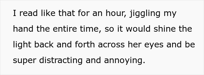 Woman Invades Personal Space On A Plane, Flier Comes Up With A Genius Plan To Get Back At Her Woman Invades Personal Space On A Plane, Flier Comes Up With A Genius Plan To Get Back At Her