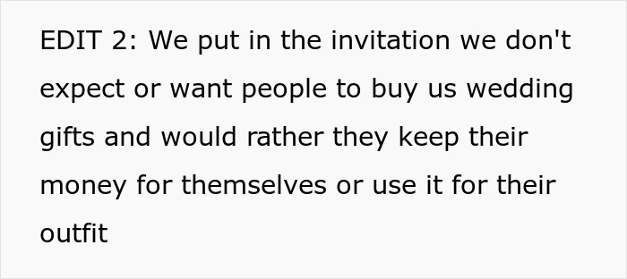 Nerdy Couple Wants A Fantasy Wedding, Guests Say They're Uncomfortable With The Theme Nerdy Couple Wants A Fantasy Wedding, Guests Say They're Uncomfortable With The Theme
