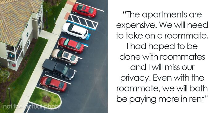 “A Very Fair Request”: Blind Guy Under Fire For Refusing To Help GF Pay For Parking Spot