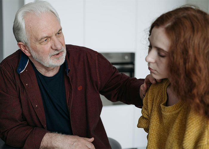 "I Laughed In His Face": Estranged Dad Shows Up After Hearing Daughter Bought A House For Her Nanny "I Laughed In His Face": Estranged Dad Shows Up After Hearing Daughter Bought A House For Her Nanny