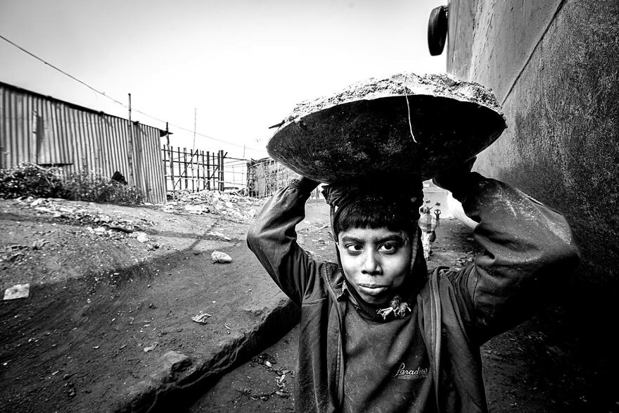 Hana Peskova Unveils The Global Face Of Child Labour (20 Pics)