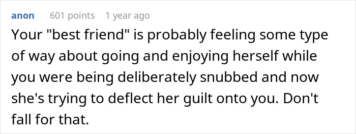 Woman Loses It Realizing Friend Had Invited Everyone But Her To Wedding, Leaves Group Chat Woman Loses It Realizing Friend Had Invited Everyone But Her To Wedding, Leaves Group Chat