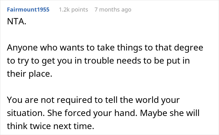“I Needed The Seat”: Teen Leaves Karen Red-Faced After Showing Her Why She Can’t Have Her Seat “I Needed The Seat”: Teen Leaves Karen Red-Faced After Showing Her Why She Can’t Have Her Seat